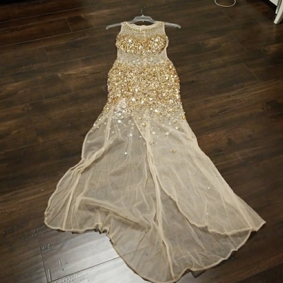 Custom evening dress - Picture 2 of 6